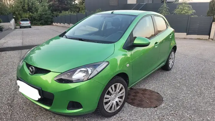 Mazda Mazda2