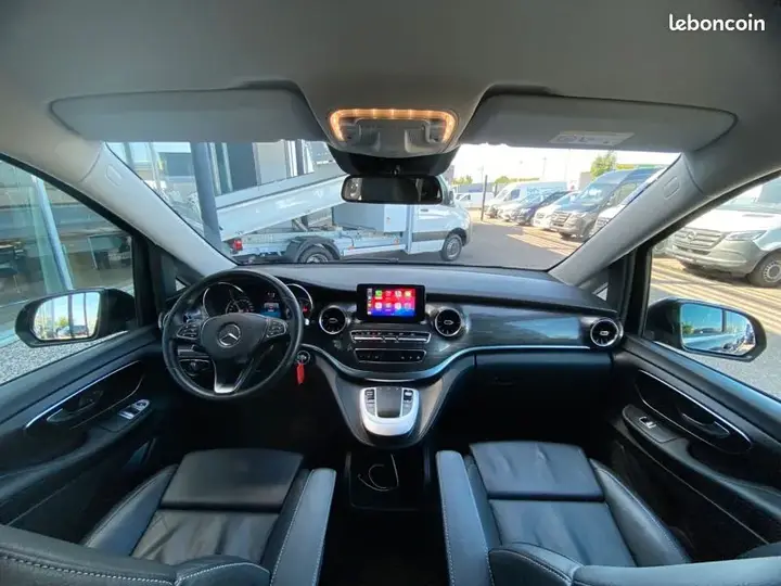 Mercedes-Benz V 2022 photo 3