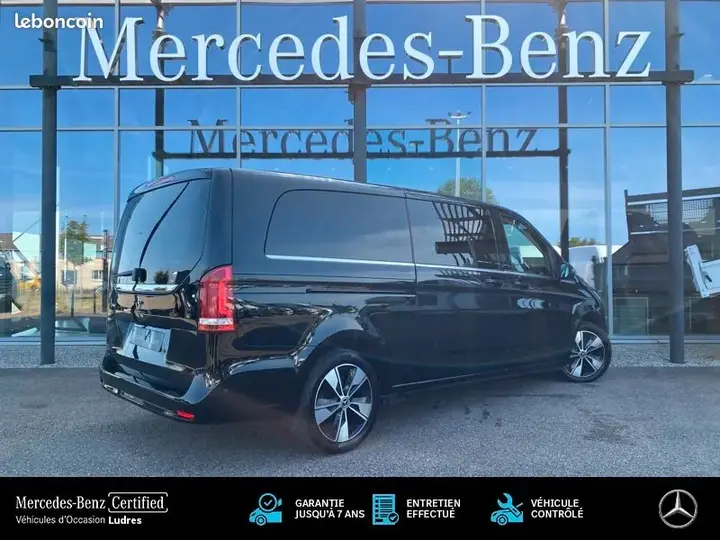 Mercedes-Benz V 2022 photo 2