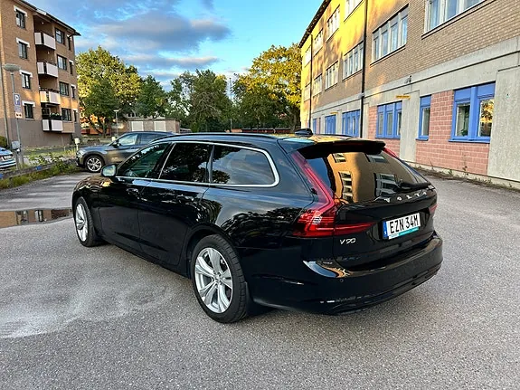 Volvo V90 2023 photo 3