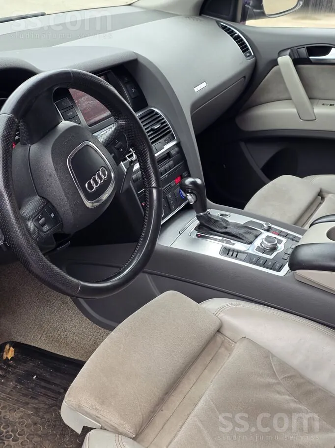 Audi Q7 2006 photo 4
