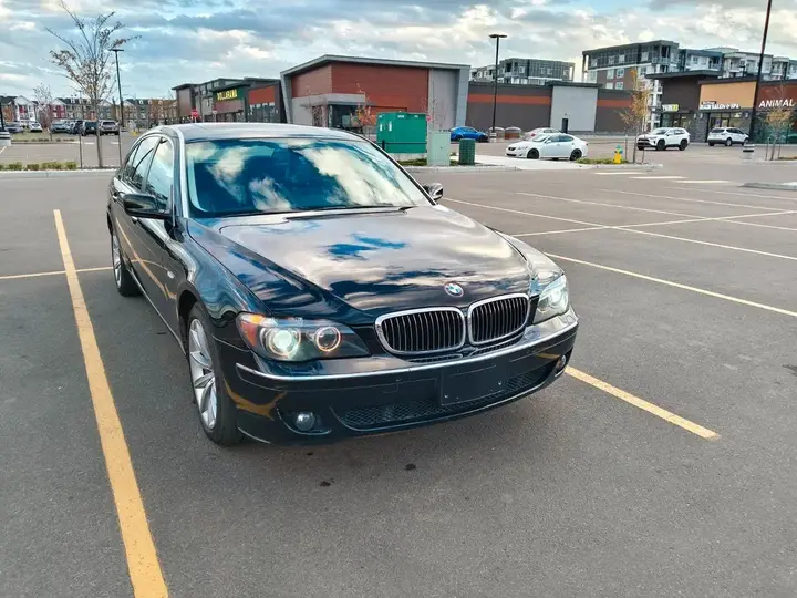 BMW 7 Series 2008 photo 5