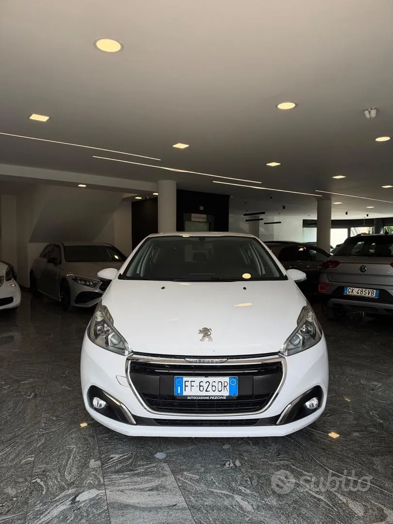 Peugeot 208 2016 photo 5