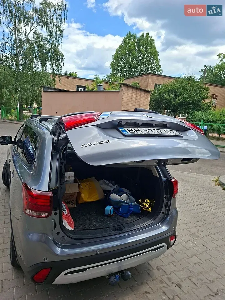 Mitsubishi Outlander 2021 photo 4