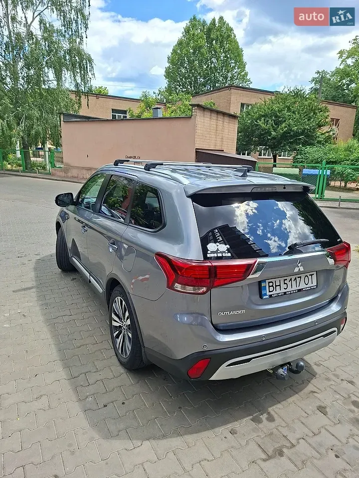 Mitsubishi Outlander 2021 photo 5