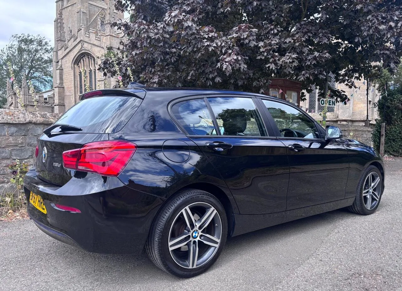 BMW 1 Series 2017 photo 2