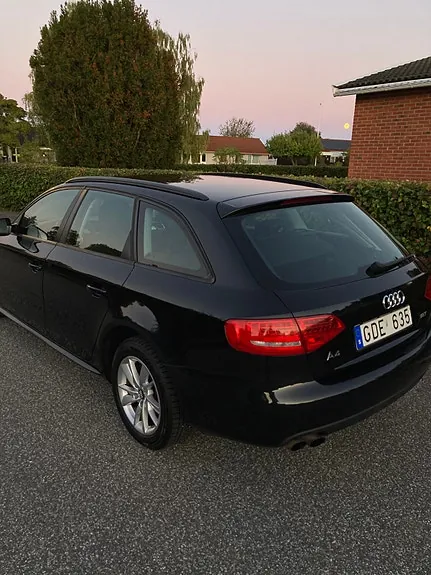 Audi A4 2010 photo 5