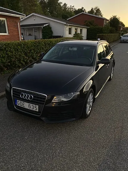 Audi A4 2010 photo 3