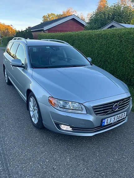Volvo V70 2014 photo 2