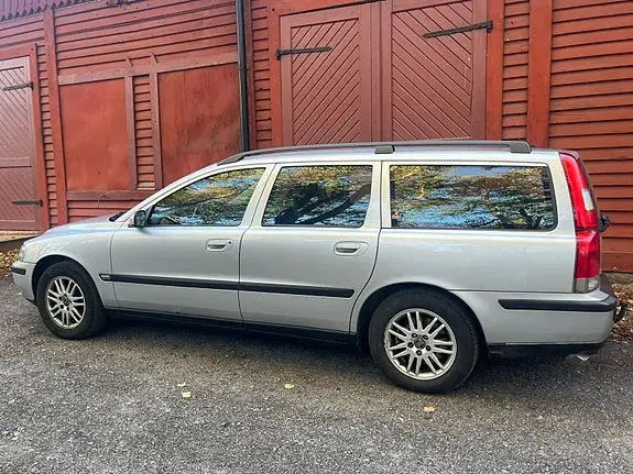 Volvo V70 2004 photo 4