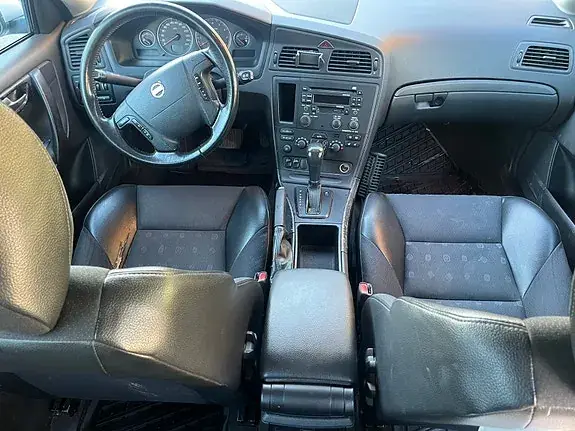 Volvo V70 2004 photo 5