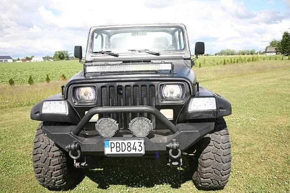 Jeep Wrangler 1990 photo 2