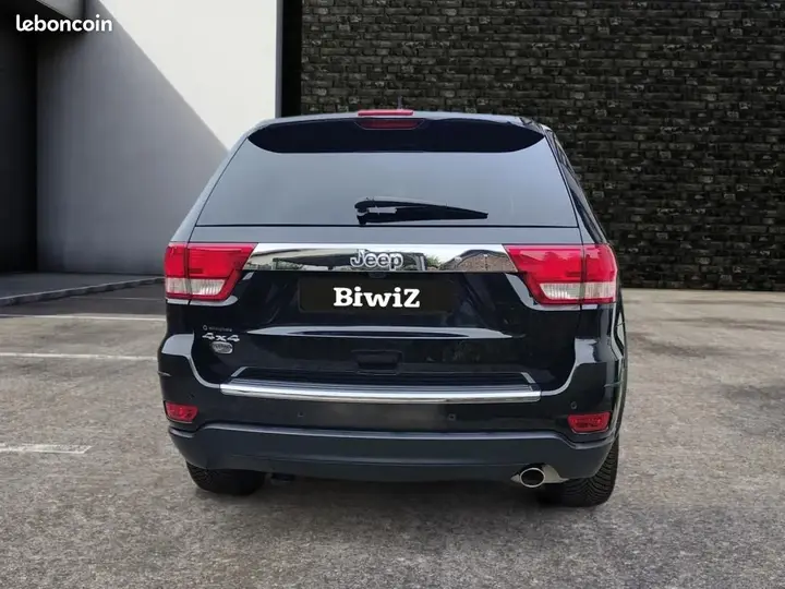 Jeep Grand Cherokee 2011 photo 3