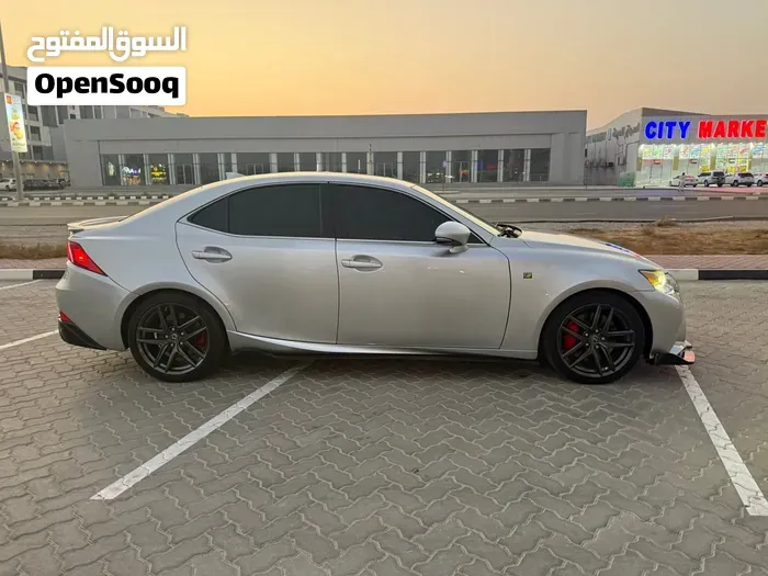 Lexus Is 200T F Sport 2016 photo 4