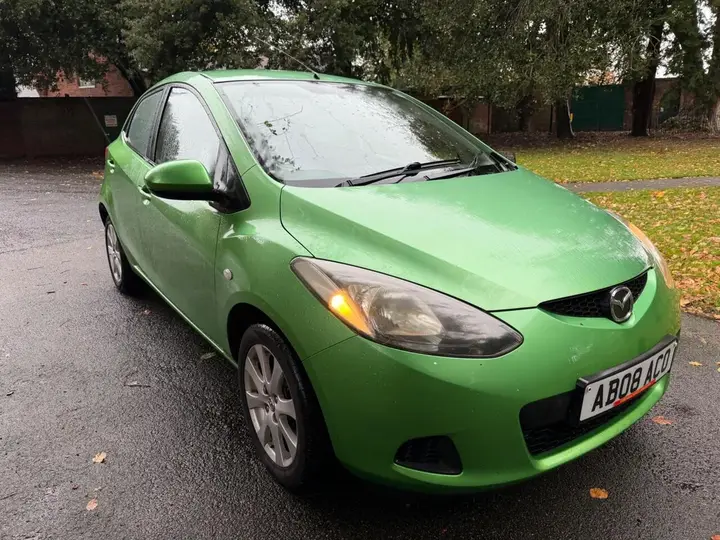 Mazda Mazda2