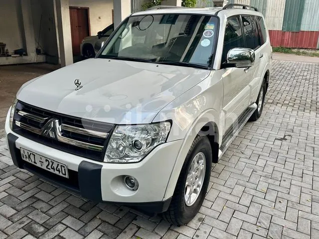 Mitsubishi Montero