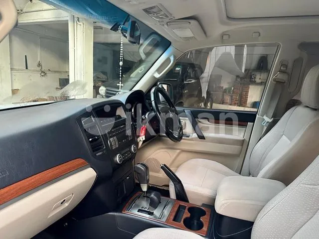 Mitsubishi Montero 2007 photo 3