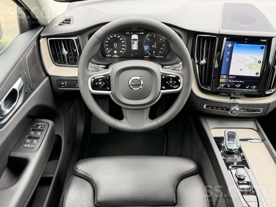 Volvo Xc60 2020 photo 5