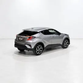 Toyota C-Hr 2018 photo 3