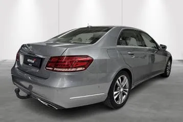 Mercedes-Benz E-Class 2013 photo 2