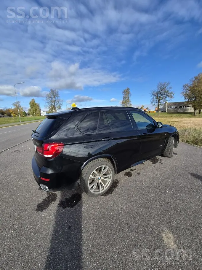 BMW X5 2018 photo 2