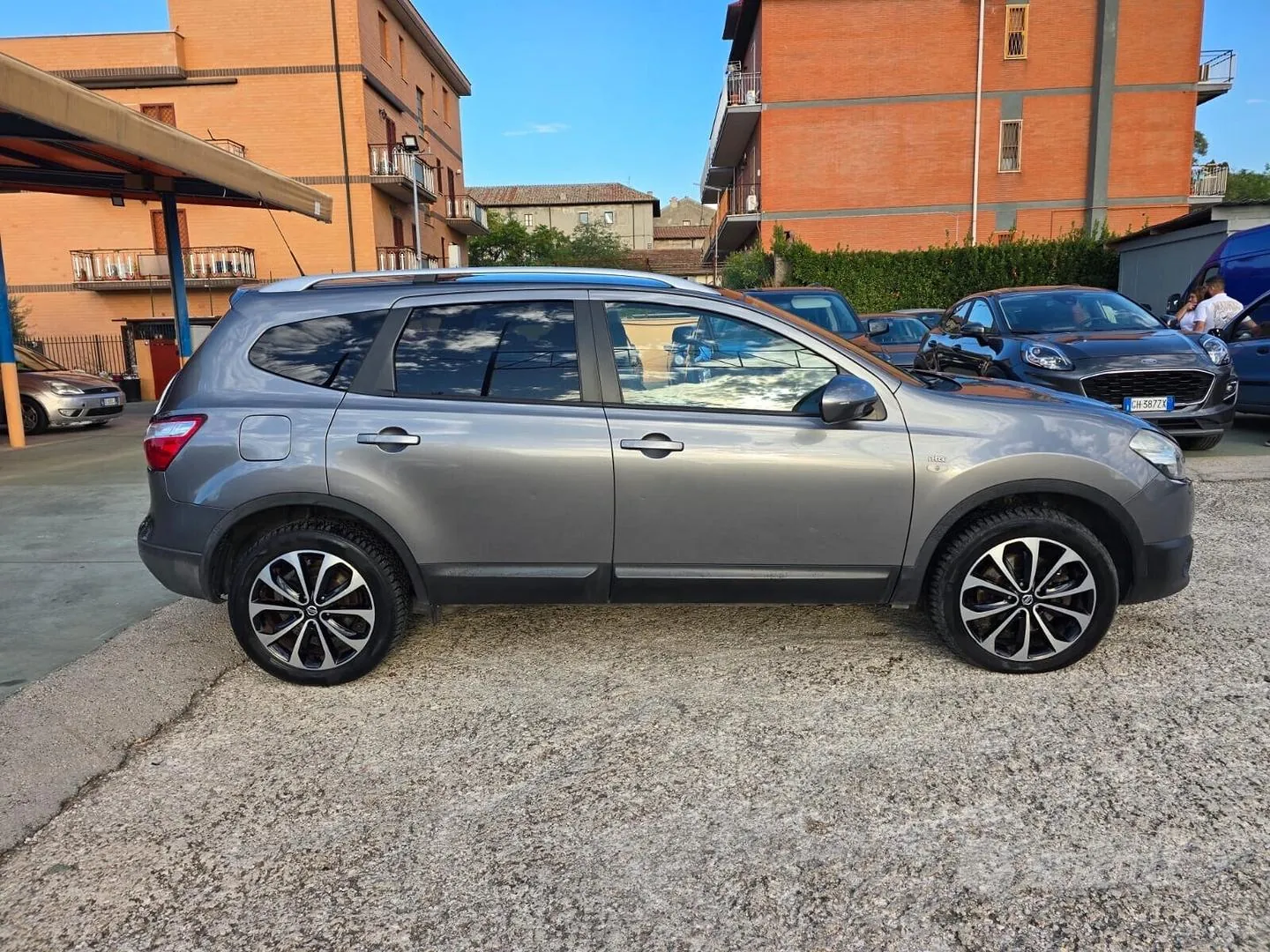 Nissan Qashqai 2012 photo 4