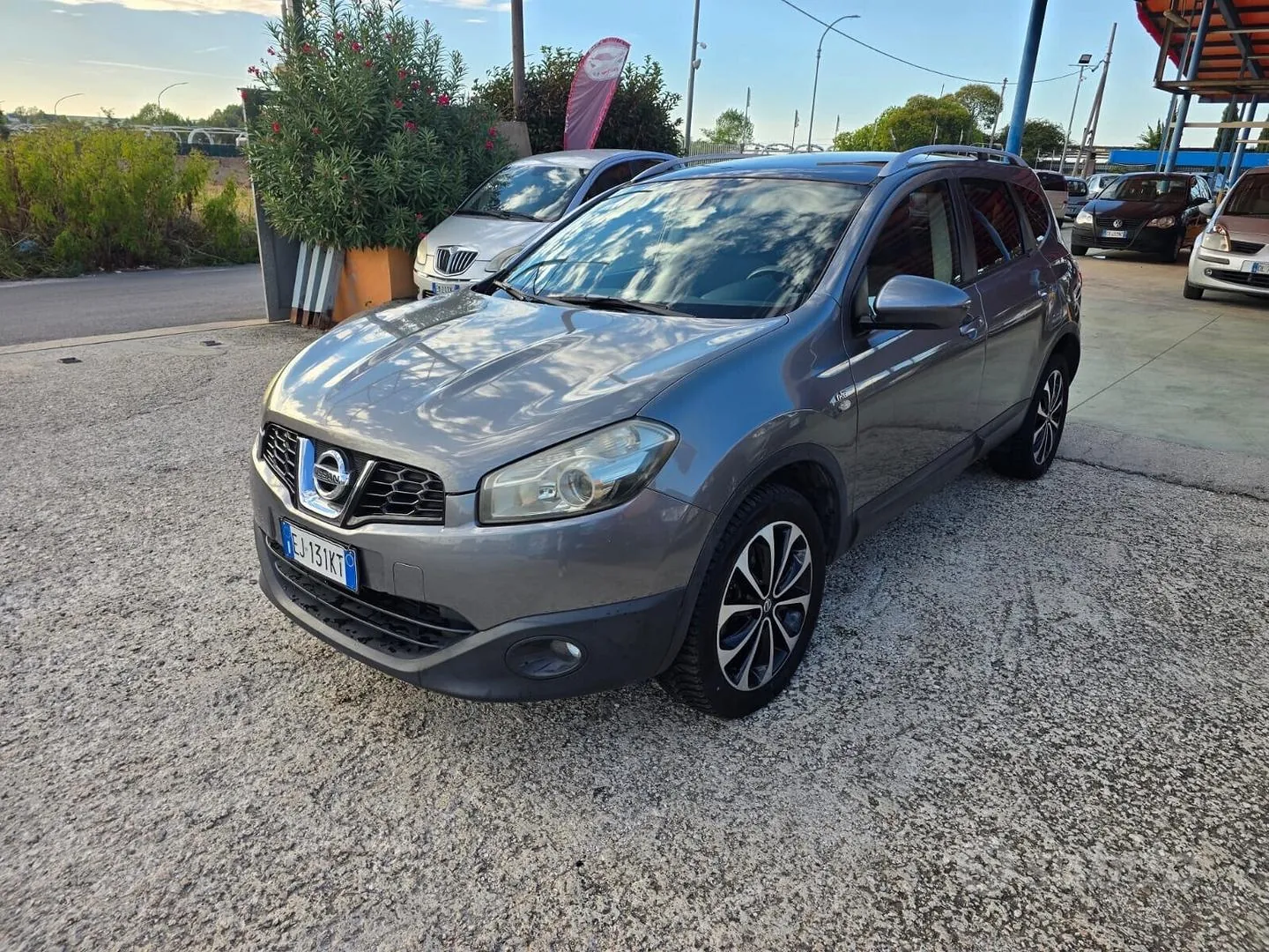 Nissan Qashqai 2012 photo 3