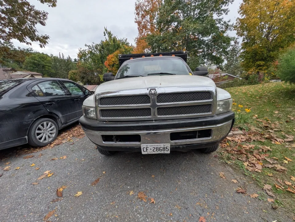 Dodge Ram 3500 1998 photo 2