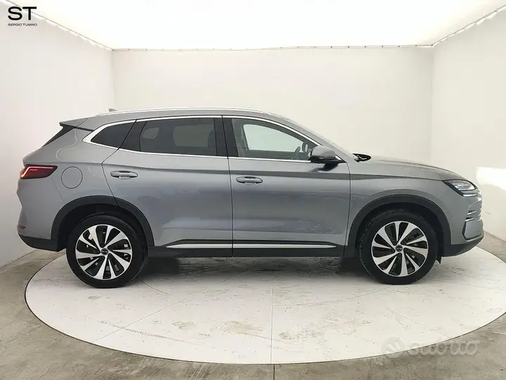 BYD Seal U 2025 photo 3