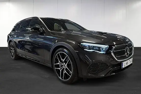 Mercedes-Benz E300 De 2027 photo 2