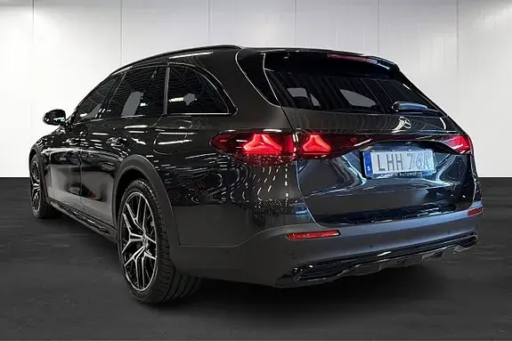 Mercedes-Benz E300 De 2027 photo 4