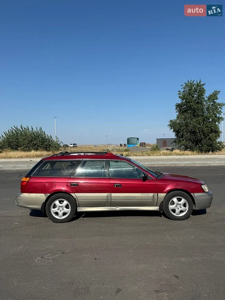 Subaru Legacy 2003 photo 2