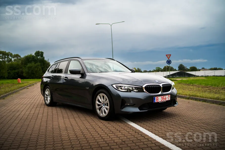 BMW 320E 2022 photo 5