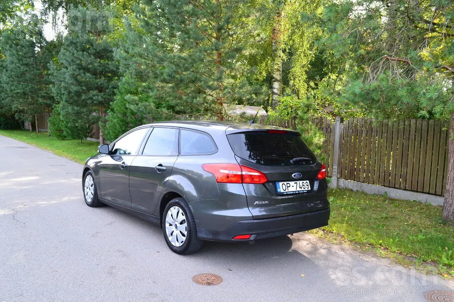 Ford Focus 2016 photo 2