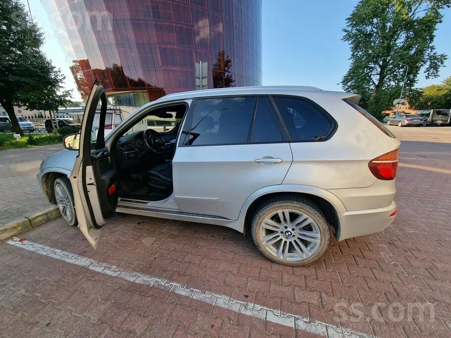 BMW X5 2011 photo 3