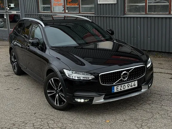 Volvo V90 Cross Country 2020 photo 2