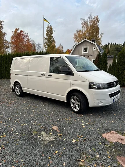 Volkswagen Transporter 2011 photo 2