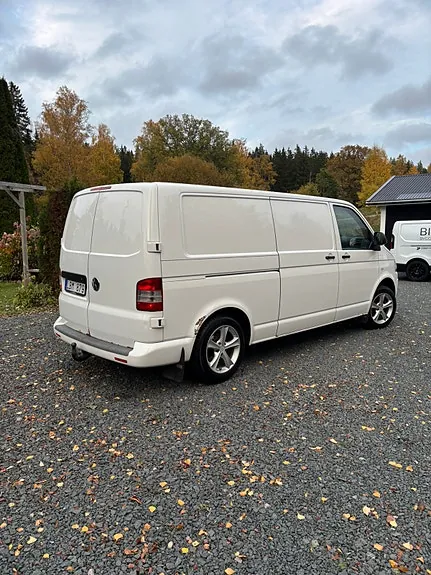 Volkswagen Transporter 2011 photo 3