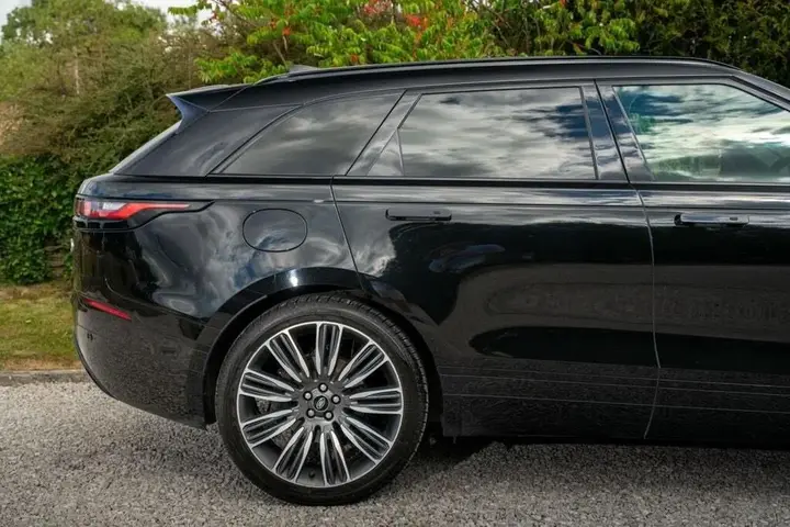 Land Rover Range Rover Velar 2021 photo 4