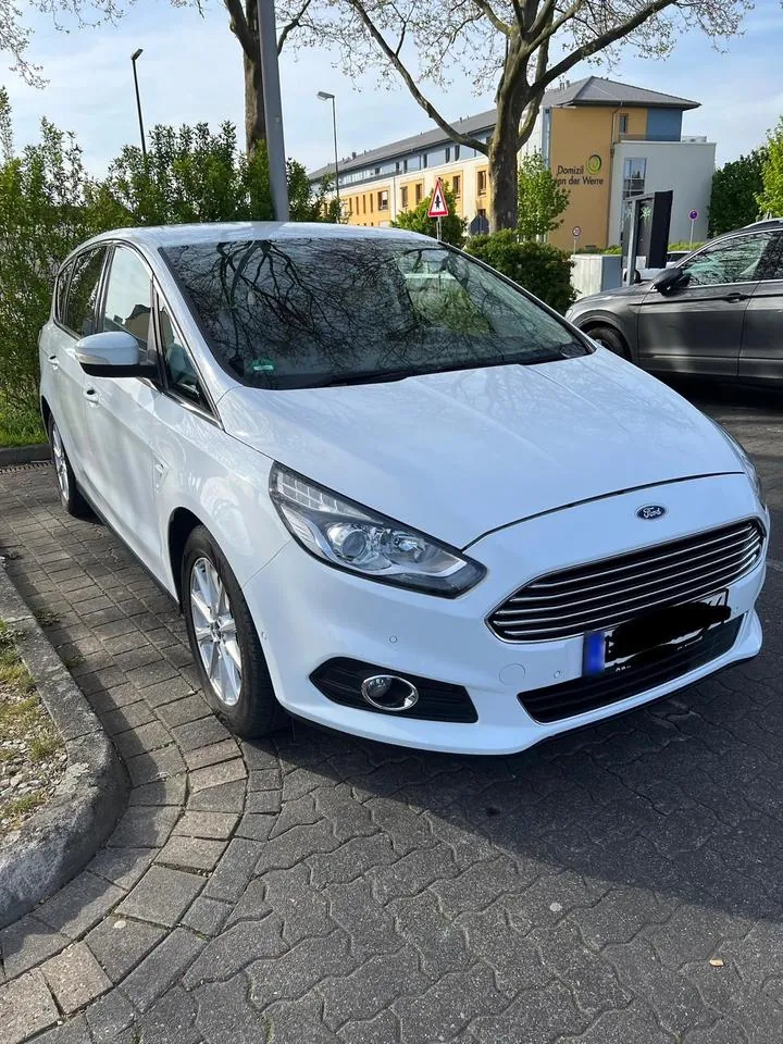 Ford S-Max