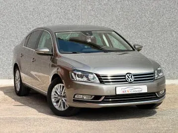 Volkswagen Passat 2012 photo 2