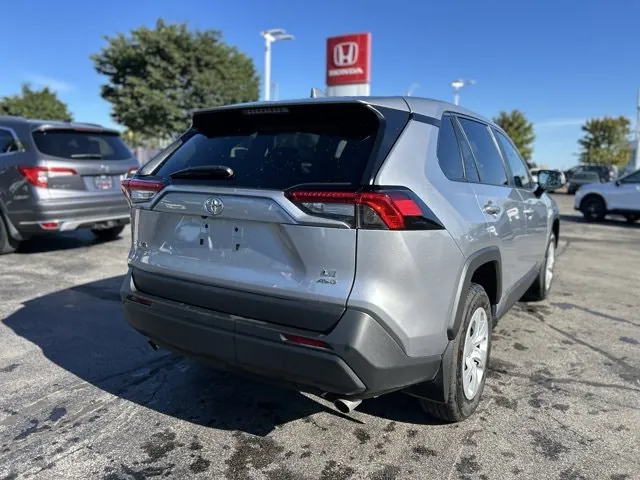 Toyota Rav4 2025 photo 5
