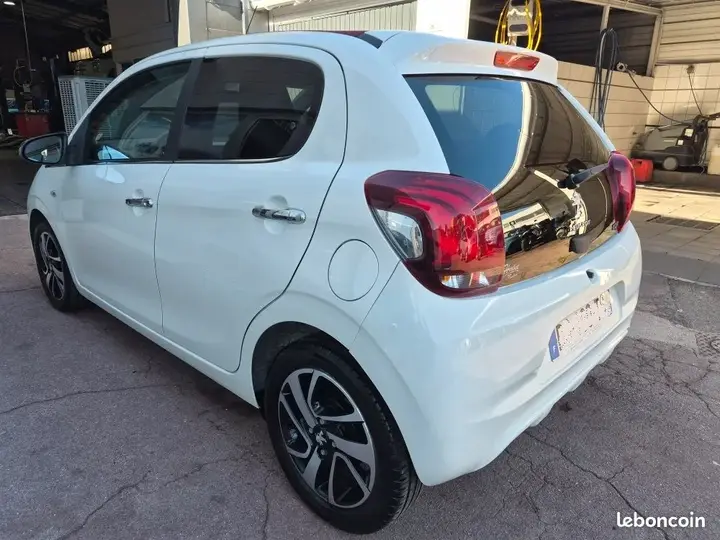 Peugeot 108 2014 photo 2