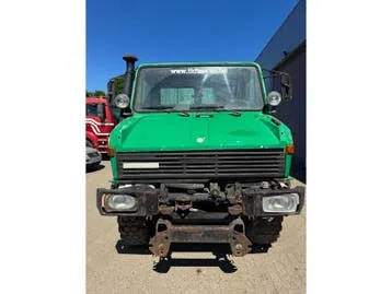 Mercedes-Benz Unimog 1979 photo 2
