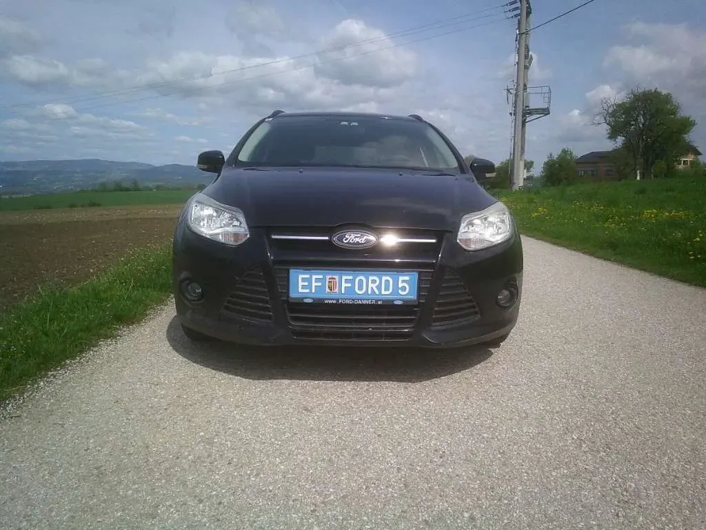 Ford Focus 2012 photo 2