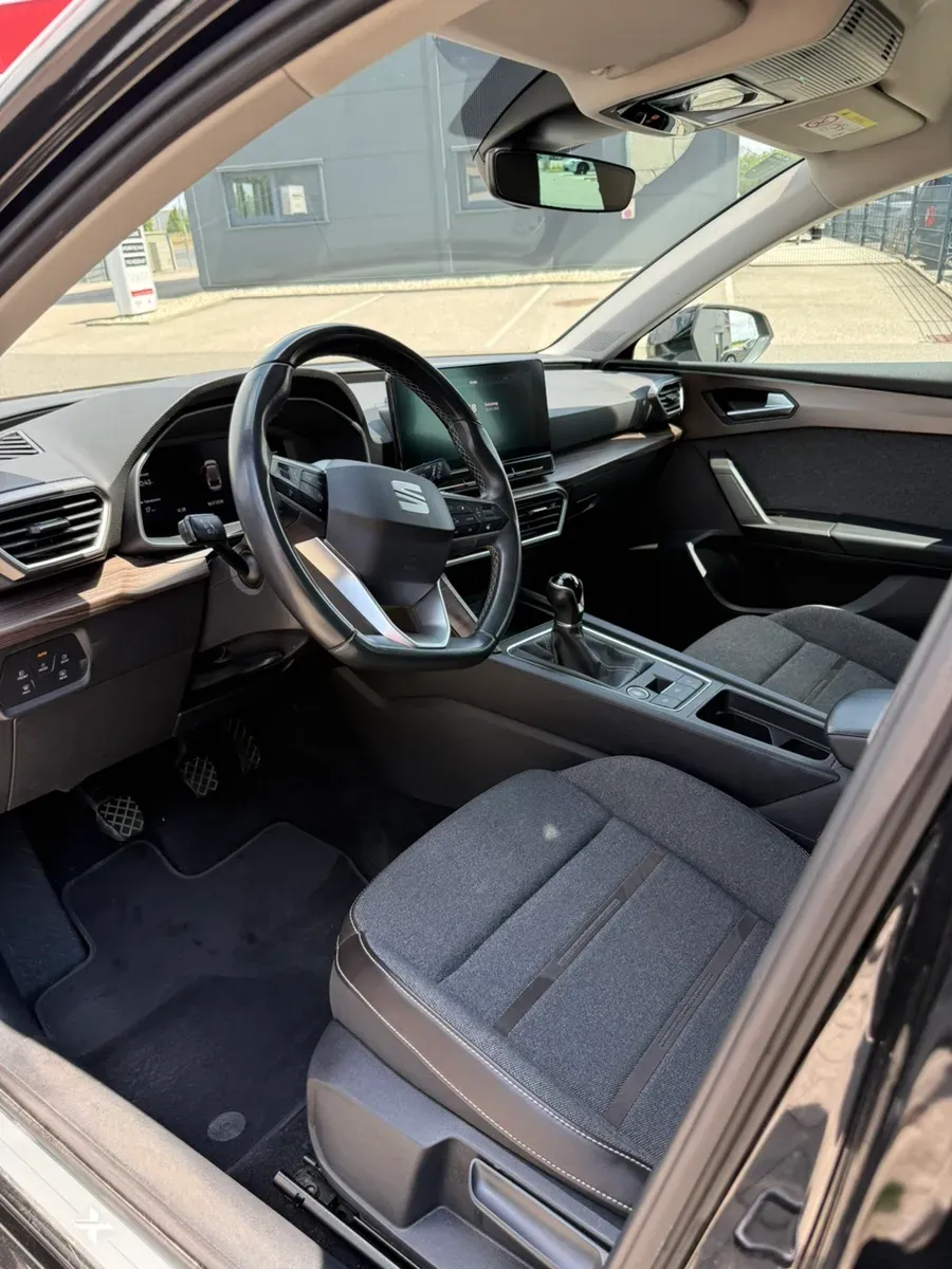 Seat Leon 2021 photo 2
