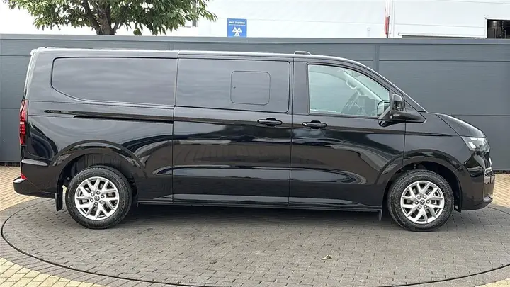 Volkswagen Transporter 2025 photo 5