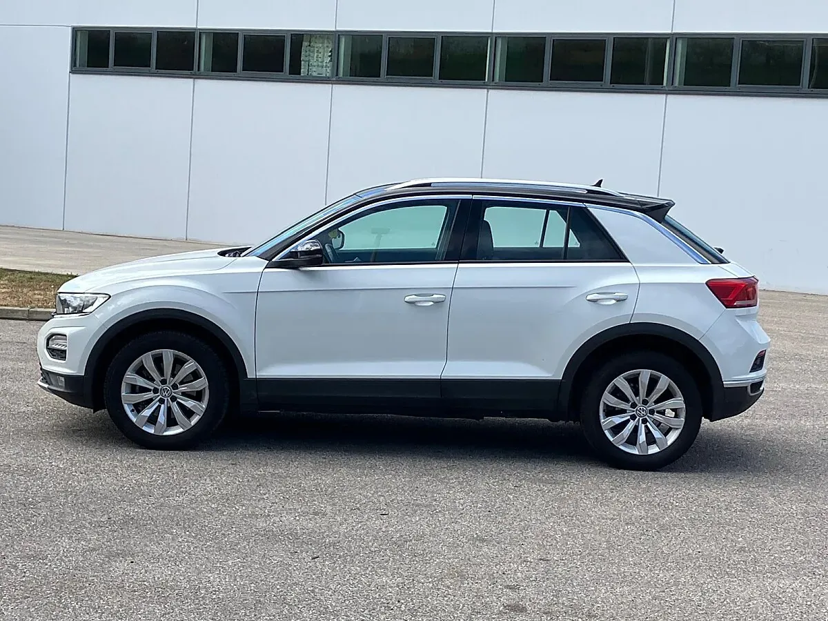 Volkswagen T-Roc 2018 photo 2