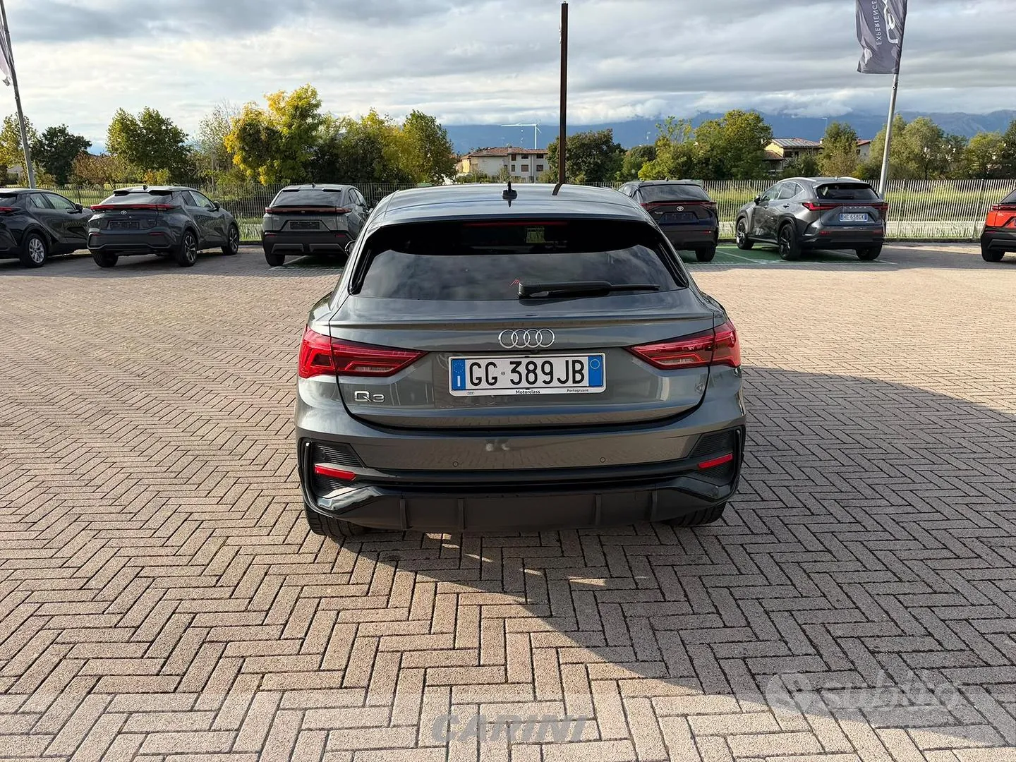 Audi Q3 2021 photo 5