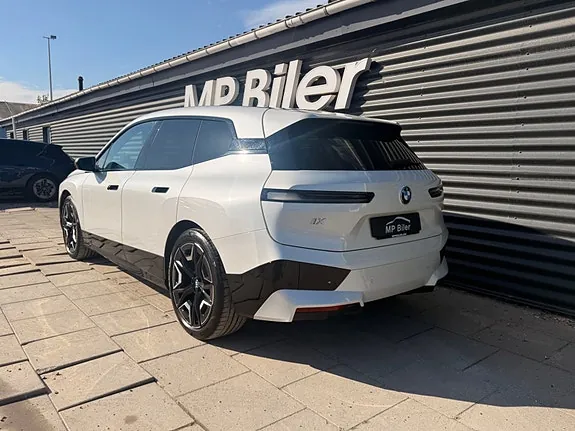 BMW Ix 2023 photo 4